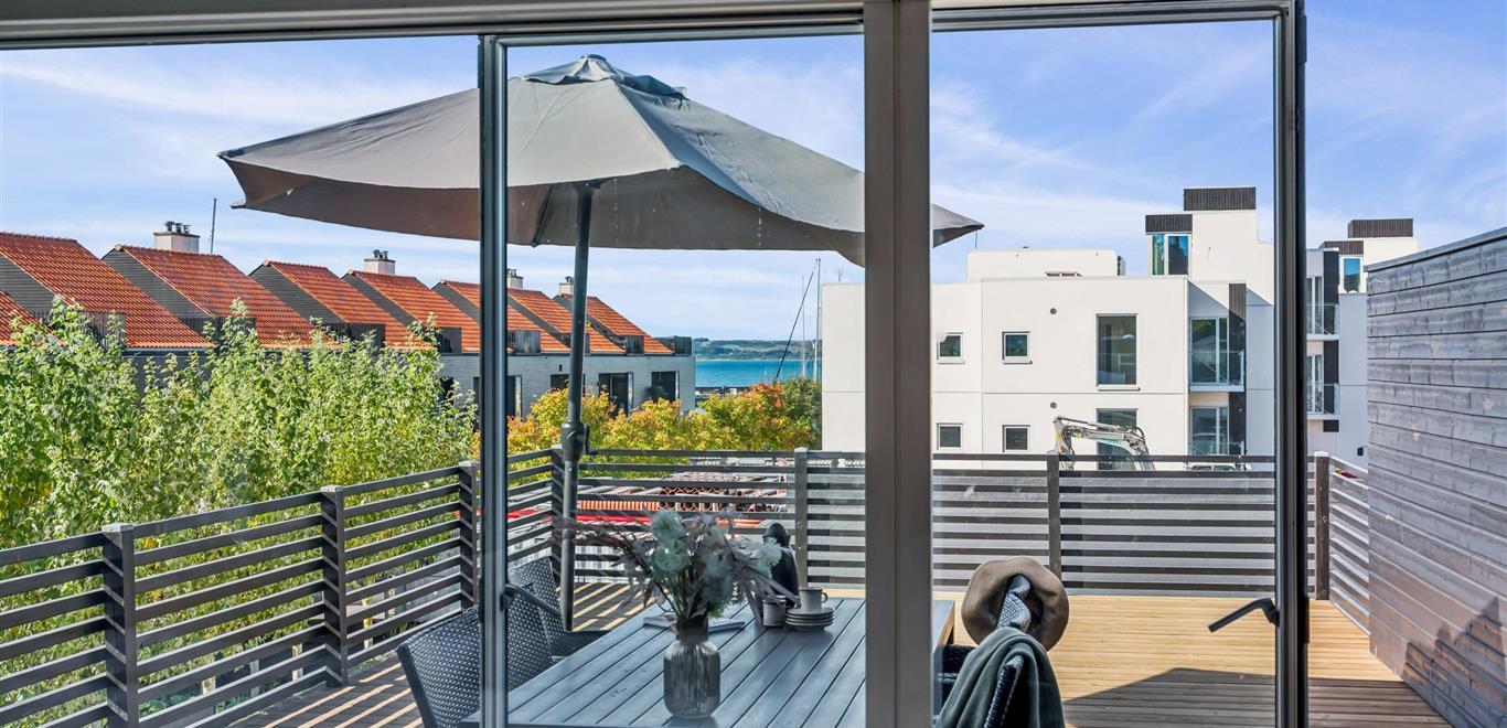 Emne nr.: 045-305195