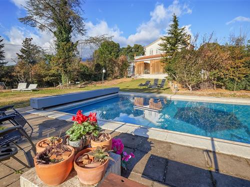 Holiday home - 6 persons -  - Carrer Montnegre - 17400 - Breda