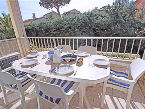 Holiday Home/Apartment - 6 persons -  - 83120 - Ste Maxime