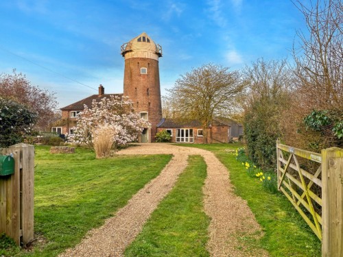 Holiday home - 8 persons -  - NR20 5BY - Dereham