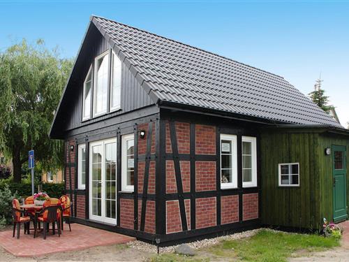 Holiday Home/Apartment - 4 persons -  - 17375 - Mönkebude