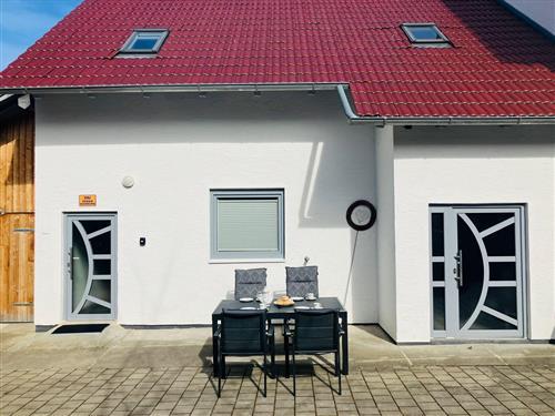 Ferienwohnung - 3 Personen -  - Petersberger Straße - 93109 - Wiesent