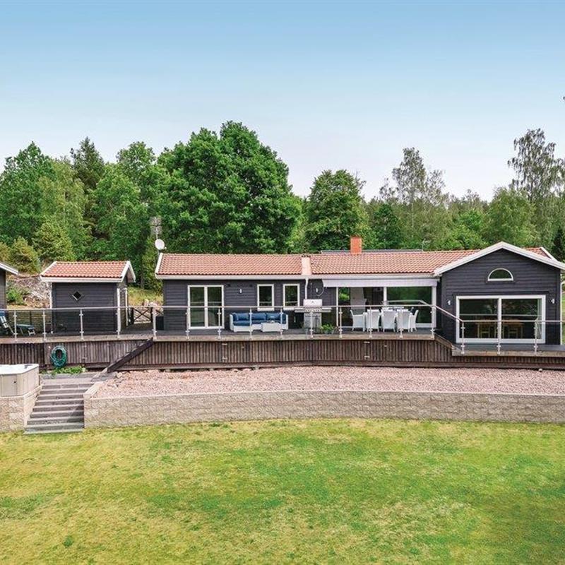 Sommerhus - 10 personer -  - Rävgårdsvägen - Blåvik/Boxholm - 590 14 - Boxholm