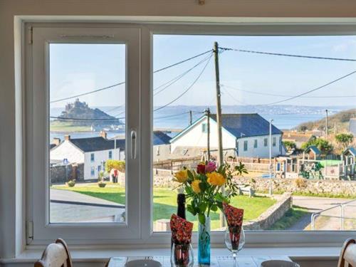 Holiday home - 2 persons -  - TR17 0HW - Marazion