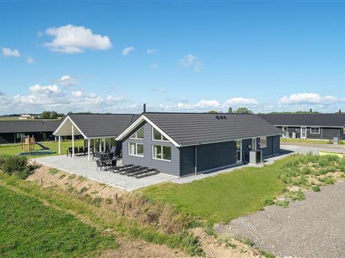 Sommerhus - 18 personer -  - Fiskekrogen - Råbylille - 4780 - Stege
