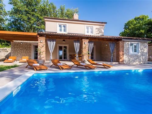Holiday home - 8 persons -  - Hlapa - 51500 - Krk
