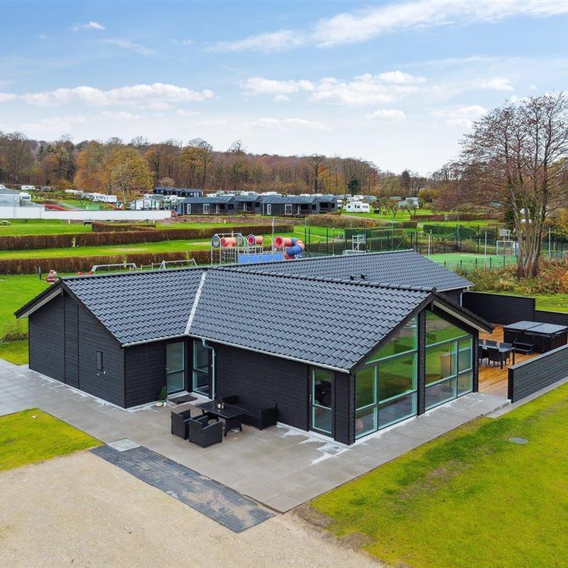 Sommerhus - 10 personer -  - Lille Strandpark - Grønninghoved - 6093 - Sjølund