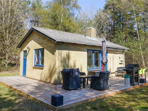 Sommerhus - 4 personer -  - Baunevænge - Vestre Sømark - 3720 - Åkirkeby