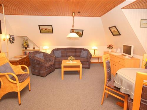 Holiday Home/Apartment - 2 persons -  - Conrad- Andresen- Wai - 25980 - Sylt