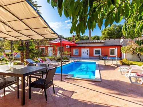 Holiday home - 12 persons -  - Marsovo polje - 52100 - Pula