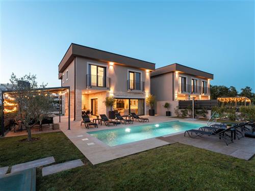 Holiday home - 8 persons -  - Porec - 52440