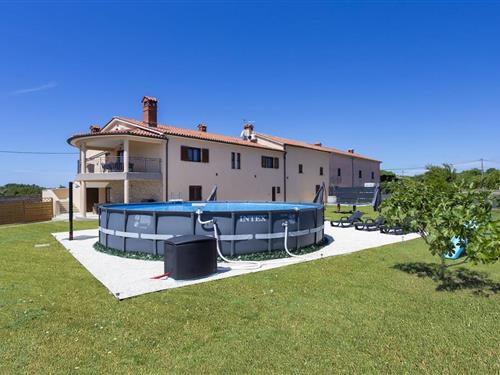 Holiday home - 7 persons -  - 52207 - Barban