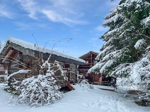 Holiday home - 7 persons -  - Chemin des Cheneaux - 1934 - Bruson