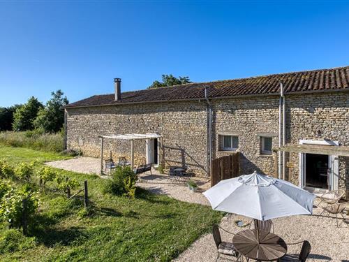 Holiday home - 5 persons -  - Rue Pommeratte - 86400 - Savigné