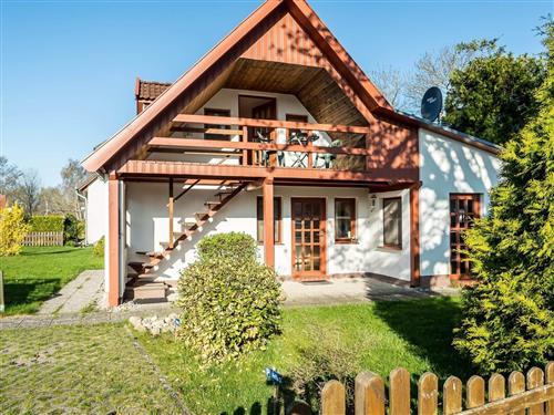 Holiday Home/Apartment - 2 persons -  - Kavelweg - 18374 - Zingst