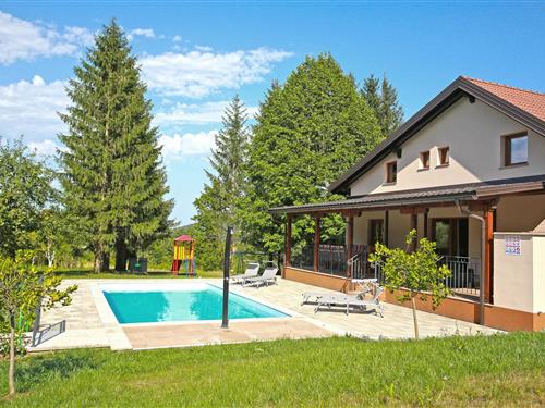 Sommerhus - 10 personer -  - Desmerice - Ogulin-Jezero Sabljaci - 47300 - Ogulin