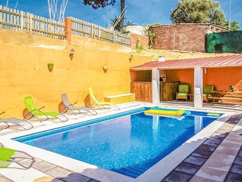 Holiday home - 6 persons -  - Carrer Pica d'estats - 17412 - Maçanet De La Selva