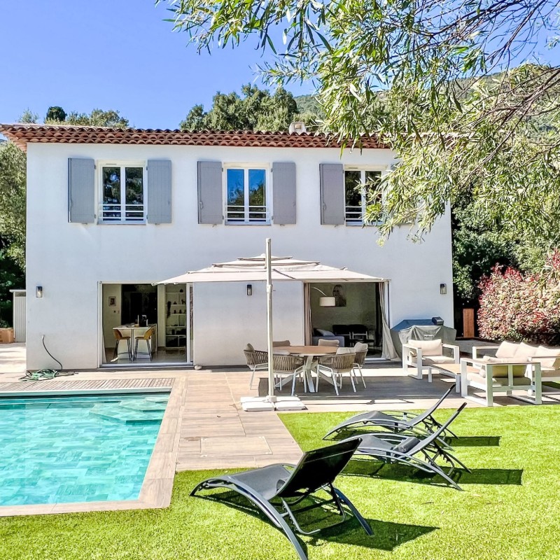 Sommerhus - 7 personer -  - 83240 - Cavalaire
