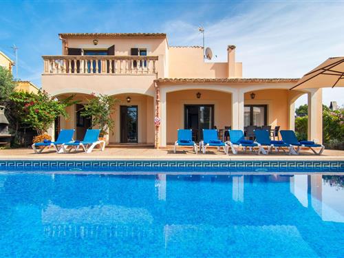 Holiday home - 6 persons -  - de la - Karen, Sa Rapita - 07639 - Sa Rapita