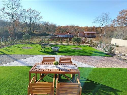 Sommerhus - 4 personer -  - 52231 - Nedešcina