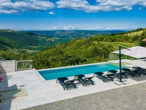 Villa - 6 personen -  - 52000 - Kascerga