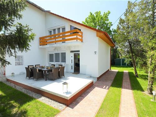 Holiday home - 5 persons -  - Balatonoszod - 8637