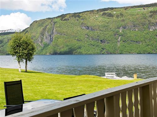  - 4 personer -  - Tistamvegen - Tistam - 6797 - Utvik