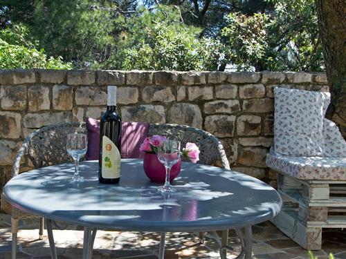 Holiday apartment - 2 persons -  - Donja Krušica - 21430 - Donja Krušica