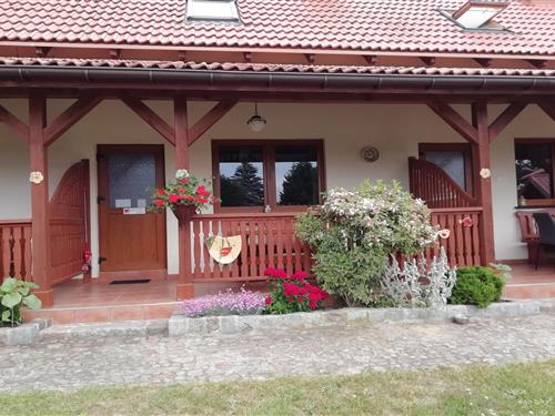 Holiday Home/Apartment - 4 persons -  - 72514 - Kolczewo