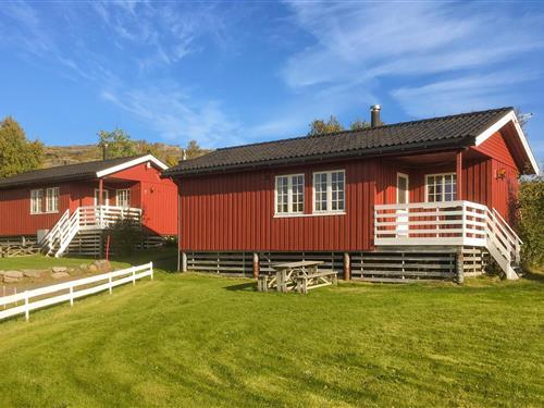 Holiday Home/Apartment - 4 persons -  - Offersøyvegen 311 Hytte - Offersøy/Hinnøya - 8412 - Offersøy