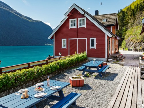 Holiday apartment - 2 persons -  - 6893 - Arnafjord