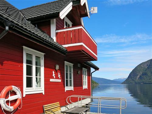 Sommerhus - 2 personer -  - Arnafjord - 6893