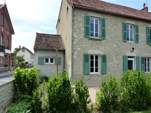 Ferienhaus - 6 Personen -  - 03800 - Saint-Bonnet-De-Rochefort