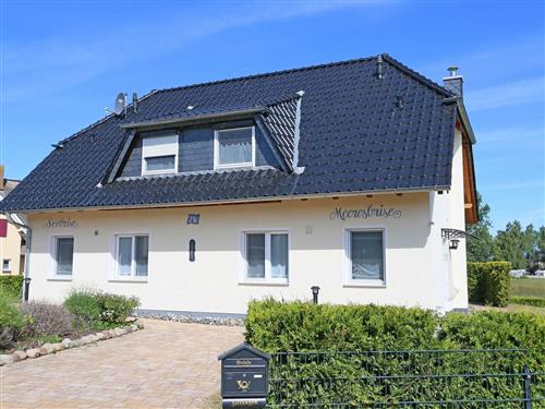 Holiday Home/Apartment - 5 persons -  - Zum Höft  21 c - 18586 - Mönchgut