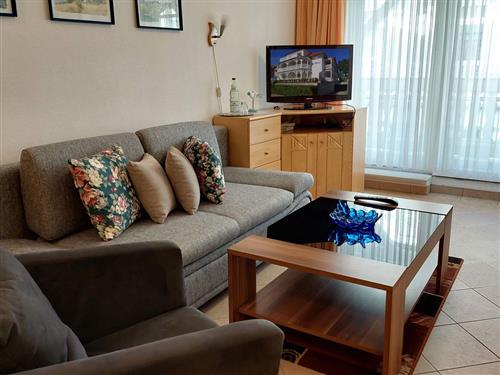 Holiday Home/Apartment - 3 persons -  - Strandpromenade - 18609 - Binz