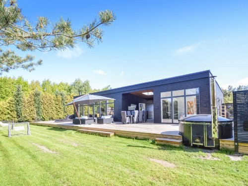 Holiday home - 8 persons -  - Krondyrstien - Marielyst - 4873 - Væggerløse