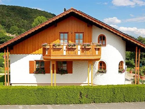 Holiday Home/Apartment - 5 persons -  - Kriemhildweg - 93339 - Riedenburg-Prunn