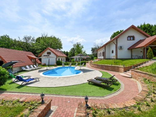 Holiday home - 20 persons -  - Rivalno - Ludbreg Rivalno - 42230 - Rivalno