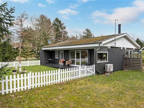 Holiday Home/Apartment - 4 persons -  - Sikavej - 3250 - Gilleleje