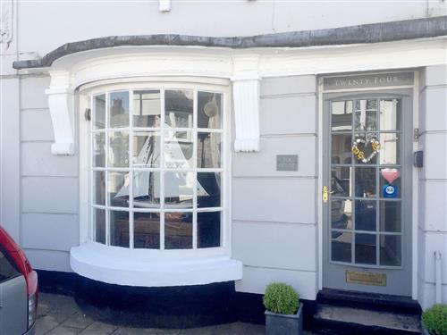 Holiday apartment - 2 persons -  - 24 Fore Street - TQ14 0DE - Shaldon