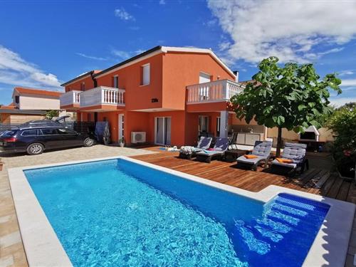 Feriehus - 4 personer -  - 52215 - Peroj