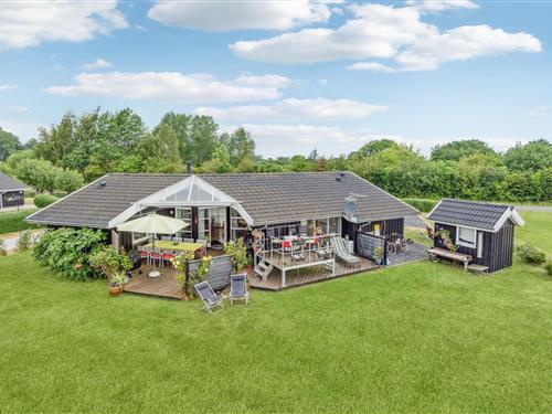 Sommerhus - 8 personer -  - Løjtnantvænget - Spodsbjerg - 5900 - Rudkøbing