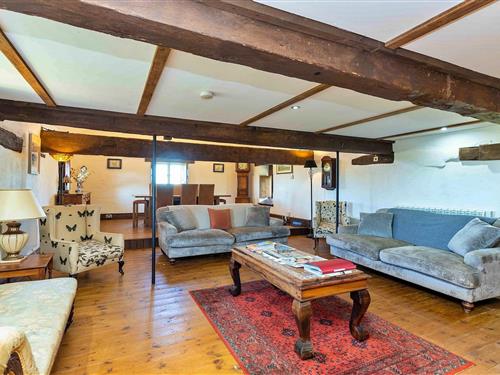 Holiday home - 8 persons -  - PE6 9ns - Stamford