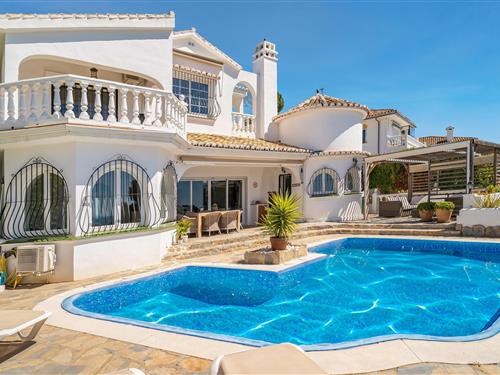 Holiday home - 8 persons -  - Calle Ávila - 29649 - Mijas