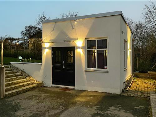 Holiday home - 2 persons -  - Mosstorpsvägen - Landvetter/Göteborg - 438 38 - Landvetter