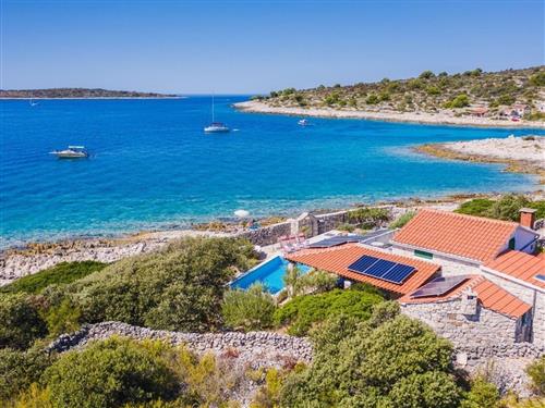 Sommerhus - 4 personer -  - Pernatice - 21225 - Drvenik Veli