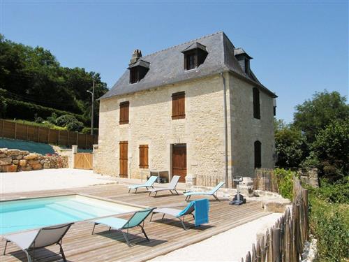 Holiday home - 8 persons -  - La Bachellerie - 24210