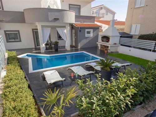 Holiday Home/Apartment - 7 persons -  - Ulica Venca Vlahova - 22211 - Vodice