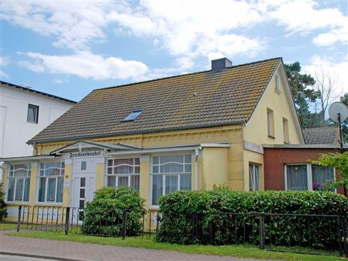 Holiday Home/Apartment - 5 persons -  - Hauptstraße - 18586 - Mönchgut Ot Thiessow  (Os