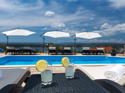 Holiday apartment - 5 persons -  - Punat - 51521 - Punat